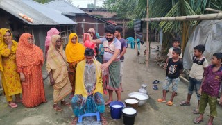 বিচ্ছেদের পর দুধ দিয়ে গোসল করে শুদ্ধ হলেন সবুজ মিয়া