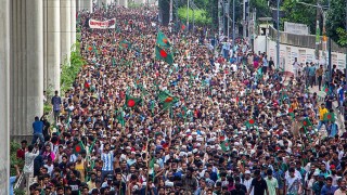 গণঅভ্যুত্থানে অংশ নেয়া ছাত্র-জনতার বিরুদ্ধে মামলা-গ্রেফতার হবে না