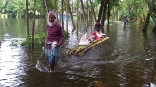 বন্যায় মৃতের সংখ্যা বেড়ে ৬৭