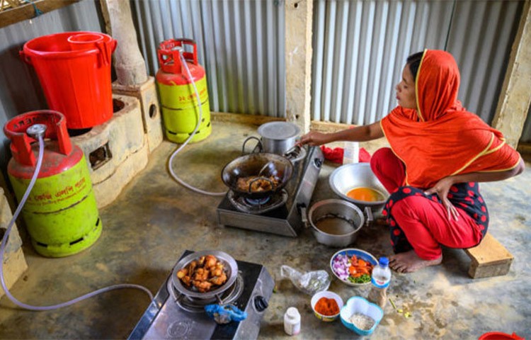 ফের বাড়ল এলপিজির দাম