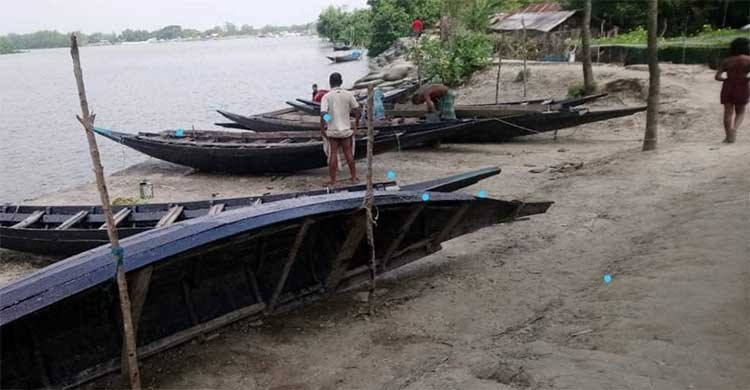 অভাবে শ্যামনগরের জেলেরা