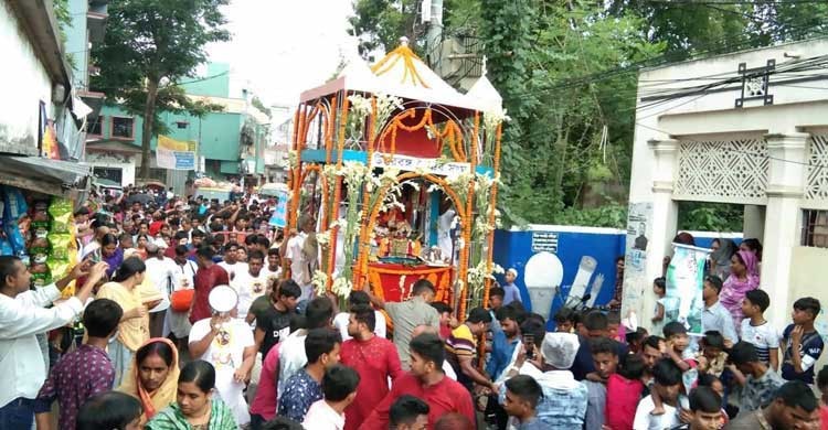 নেত্রকোনা জগন্নাথ দেবের রথযাত্রার অনুষ্ঠান থেকে সরাসরি