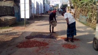 আওয়ামী লীগের সম্মেলন উপলক্ষে সড়ক সংস্কার