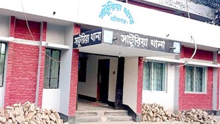 সাবেক ছাত্রের হাতে মারধরের শিকার শিক্ষক