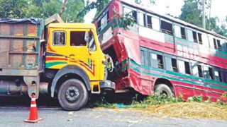 মার্চে সারা দেশে সড়ক দুর্ঘটনায় নিহত ৪১৫