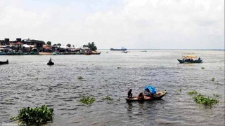 Death toll rises to 4 in Narail boat capsize