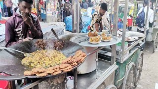 খাবারের দোকানে নেই নজরদারি, স্বাস্থ্য ঝুঁকিতে লাখো মানুষ