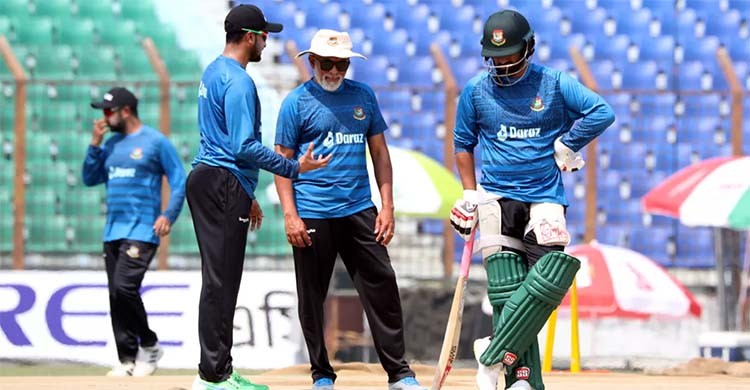 Bangladesh Strive to Avoid Clean Sweep Against England