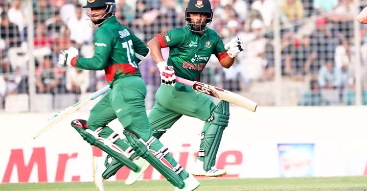 England beat Bangladesh by 132 runs in second ODI