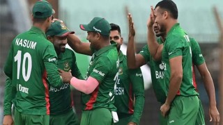 Bangladesh beat Ireland by 77 runs to seal T20 series