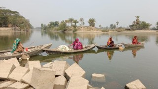 বড়শিতে গাঁথা ৪ বোনের জীবন