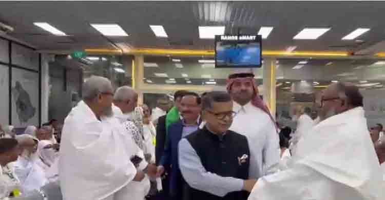 First Hajj flight leaves for Saudi Arabia with 415 pilgrims